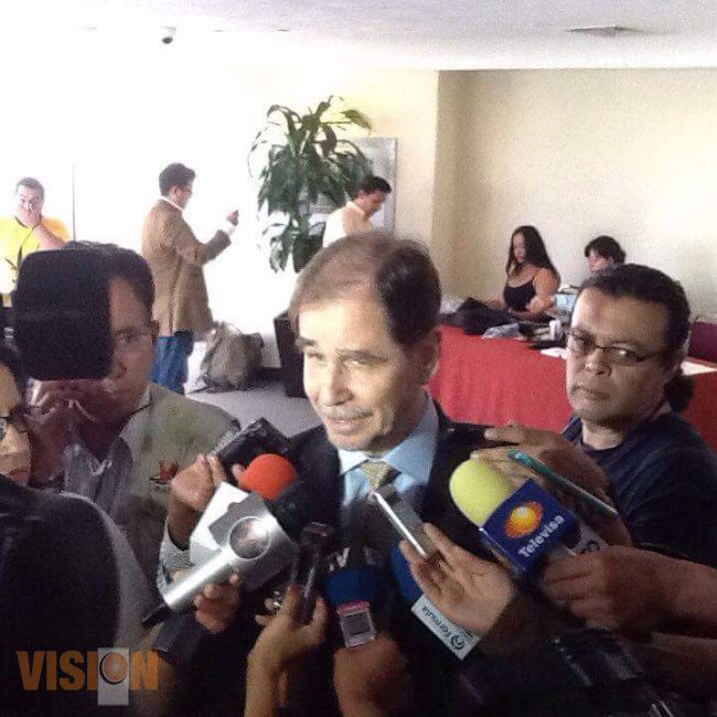Agustin Basave se perfile para suplir a Carlos Navarrete