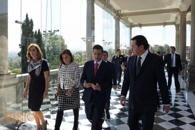 Reitera Peña Nieto respaldo a gobiernos locales en seguridad 
