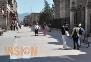 Por concluir trabajos de reposición de pavimento en Corregidora