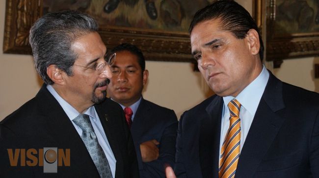 Intercambia Medardo Serna opiniones con el gobernador sobre la UMSNH