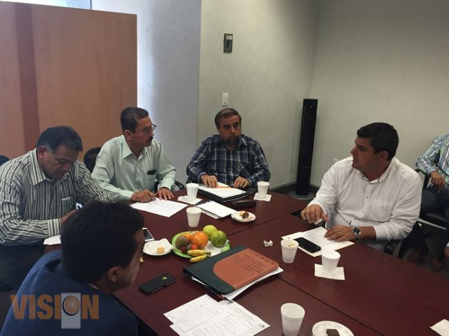  Sedrua implementará acciones conjuntas para combatir plaga de “mosca de la fruta” 