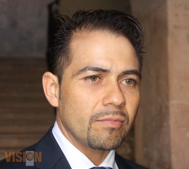 Se pronuncia Manuel López Meléndez por viviendas dignas para los michoacanos