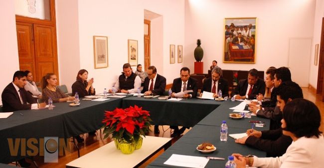 Alistan Gobierno del Estado y la UMSNH carreras policiales para Michoacán 