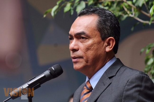 No se negociará la ley: Adrián López ; tras detención de normalistas