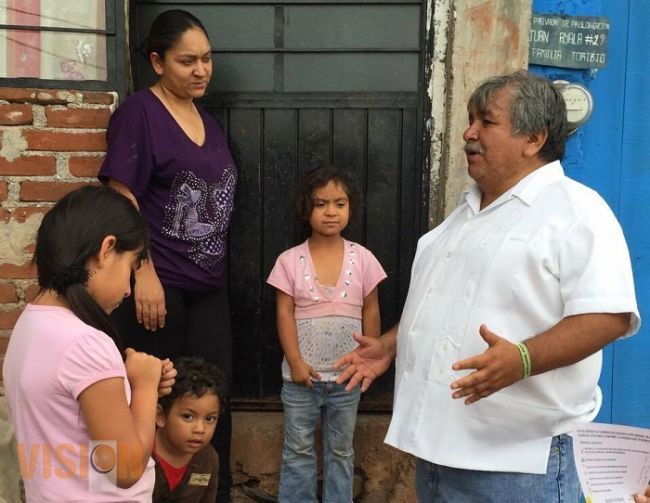 Pone en marcha Ángel Cedillo Feria de Salud para menores en su distrito de Uruapan