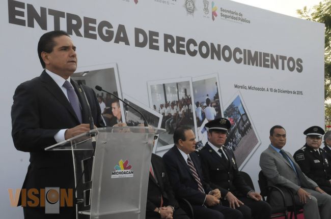 En Michoacán, nunca más gobiernos vinculados con crimen organizado: Silvano Aureoles