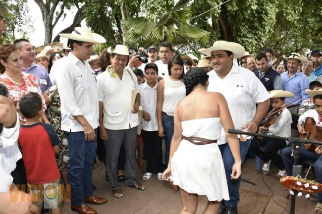 Compromete Silvano Aureoles impulsar potencial acuícola de Tierra Caliente  