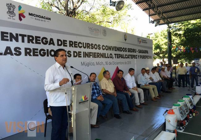 Tenemos que sacar adelante a la región Tierra Caliente; asevera Silvano Aureoles