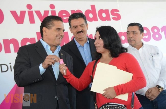Llama Gobernador a detonar industria de la construcción para generar bienestar