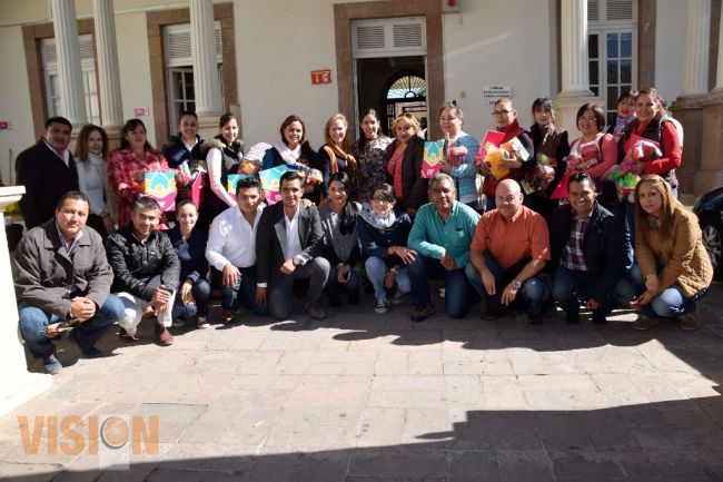 DIF Michoacàn entrega juguetes a los 113 municipios