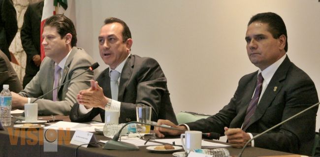 Sinergia entre sociedad y gobierno, fundamental para fortalecer economía: A. Soto