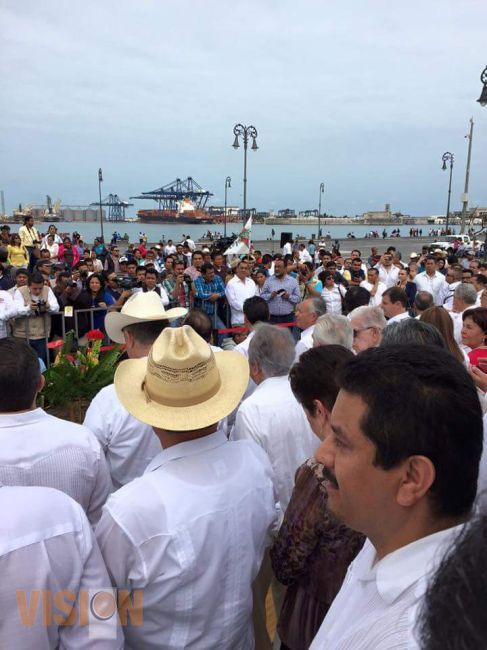 Celebran en Veracruz, Promulgación Ley Agraria: Roberto Carlos