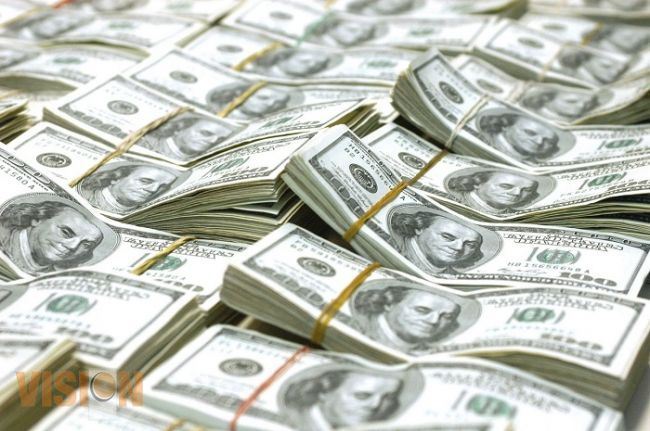 Cierra dólar en 17.83 pesos, un nuevo máximo histórico