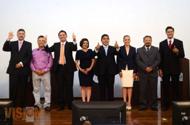 Acusaciones marcan el debate en Colima