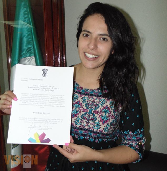 Gobernador entrega nombramiento a Giulianna Bugarini como directora del IJUMICH