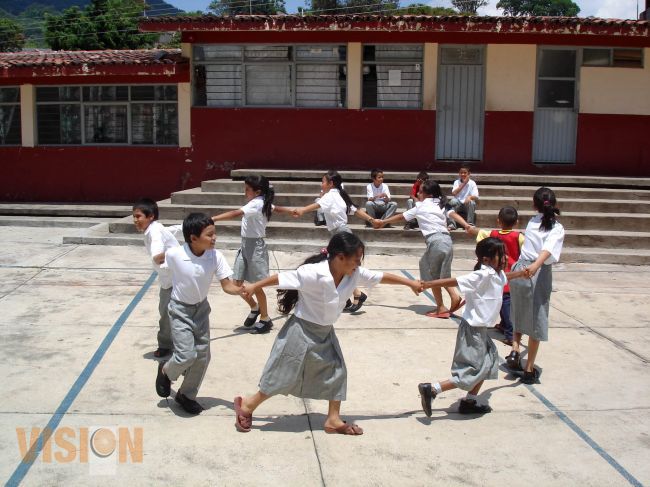 Programa Escuelas al CIEN abona a la reactivación económica