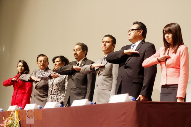 Egresan 345 jóvenes de la Generación 2011-2016 en la Facultad de Contaduría 