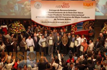 Congreso entrega reconocimientos por Ruta Don Vasco