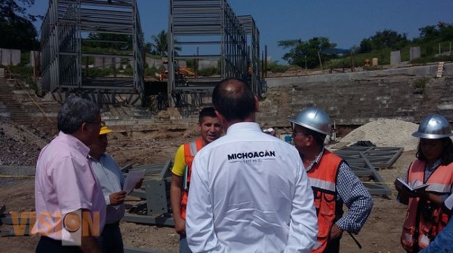 Todas las licitaciones que ha adjudicado la SCOP son para constructores michoacanos