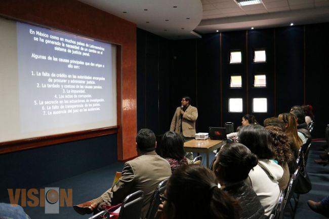Se brinda conferencia sobre el Nuevo Sistema de Justicia Penal en Zacapu