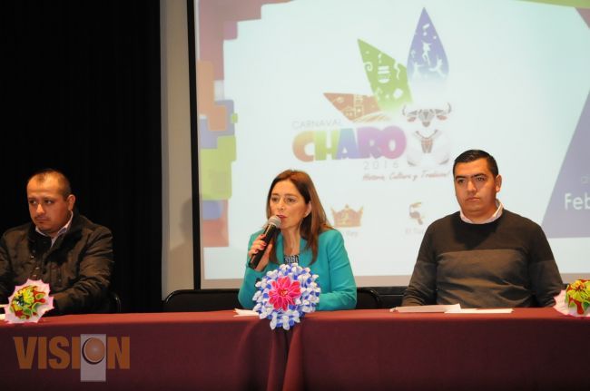 Invita Charo a su tradicional fiesta de Toritos de Petate 