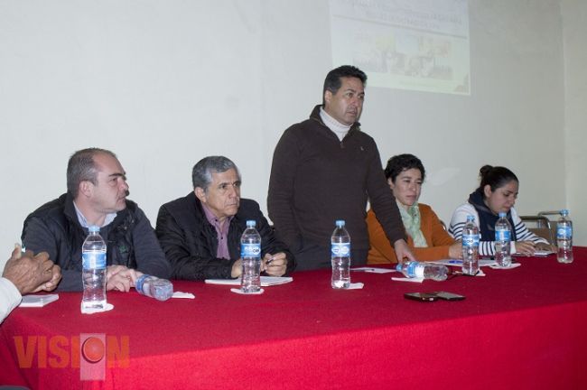 Víctor Báez ofrece apoyo total al sector ganadero