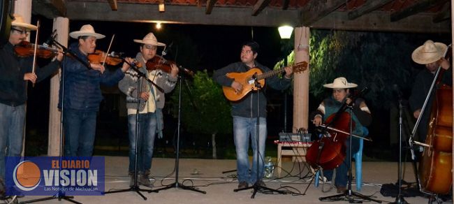 Con música y danza, el festejo de la Candelaria en Sicuicho