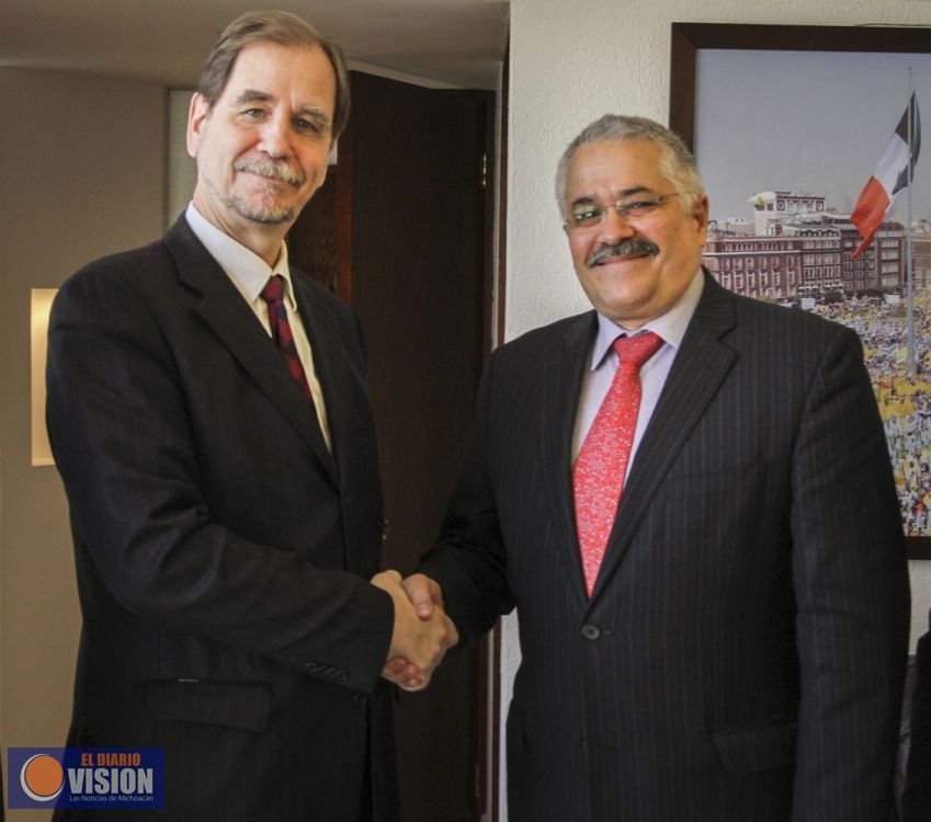 Agustín Basave se reunió con el embajador de Cuba en México y con Lilian Tintori 