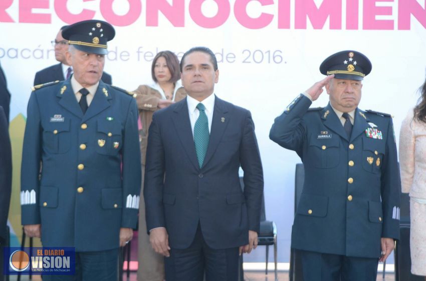 En Michoacán se acabaron los autodefensas y grupos armados : Silvano Aureoles 