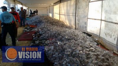 Entregarán litros de agua para mantener hidratados a la población durante visita Papal