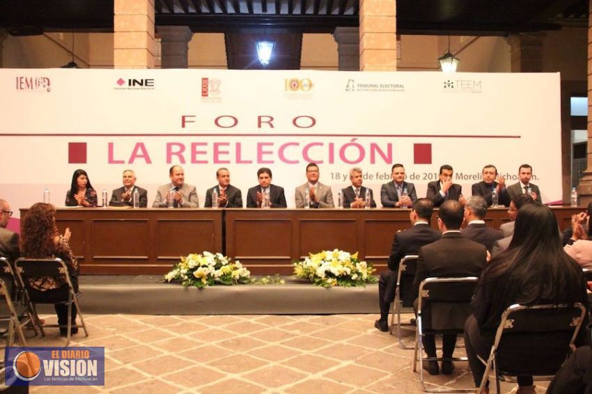 Entregan conclusiones del Foro “La Reelección” al Congreso del Estado