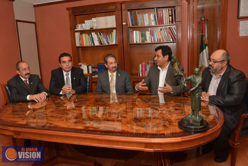 Signa Colegio de San Nicolás convenio para mejorar atención de sus alumnos