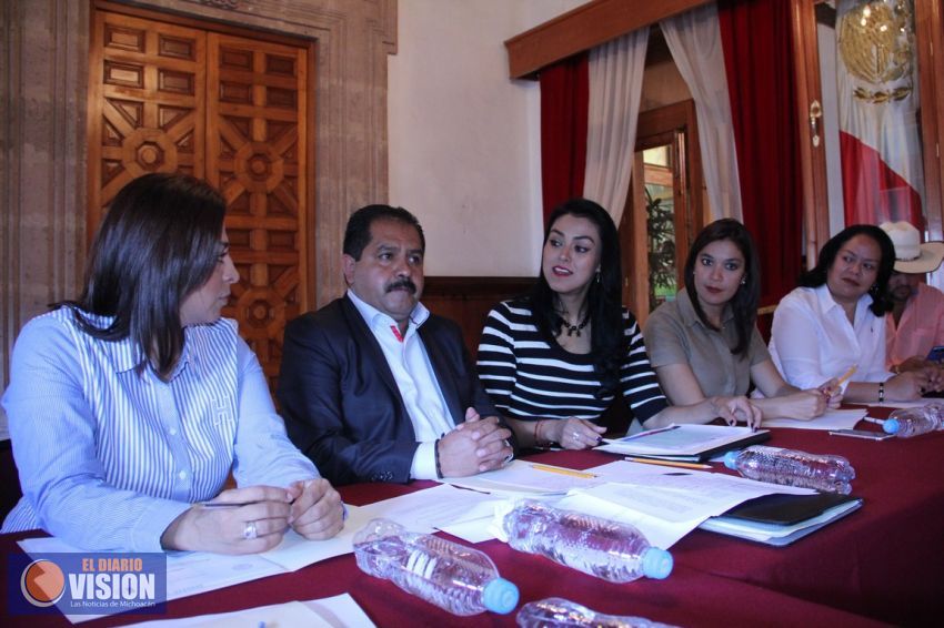 Diputados se comprometen a gestionar recursos para sector turístico en Michoacán