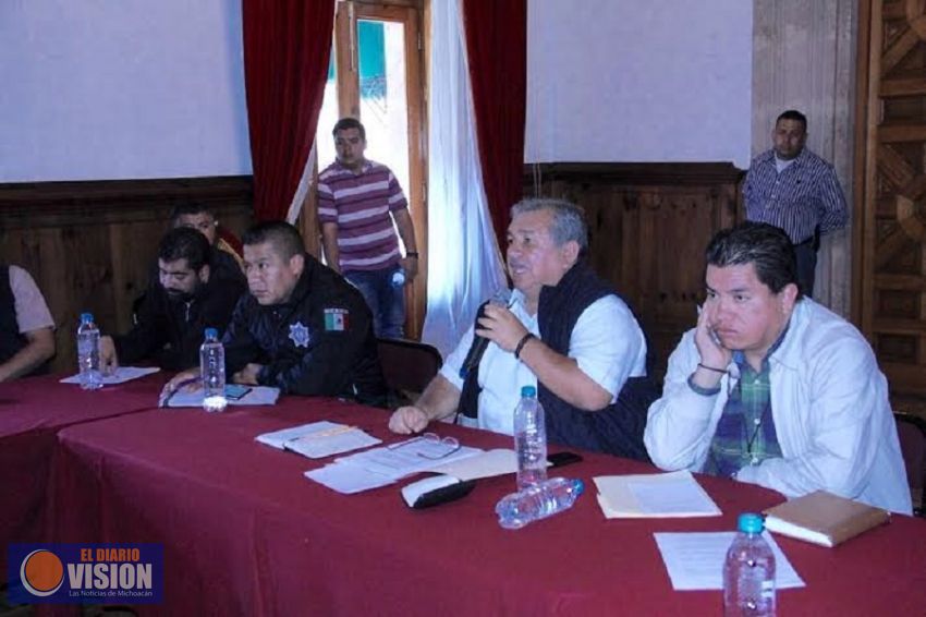 Propone Ángel Cedillo iniciar discusión de leyes en materia  de derechos indígenas