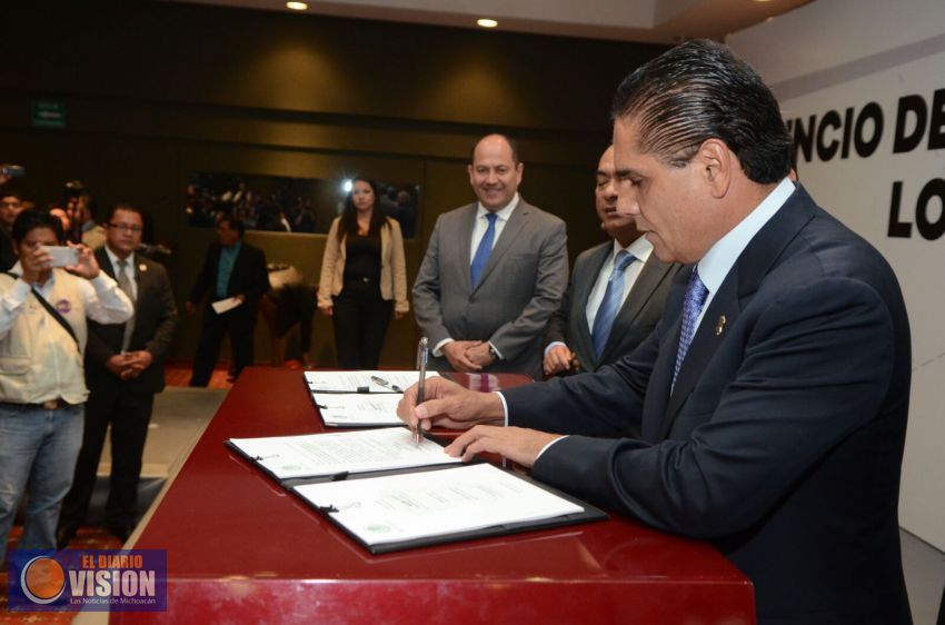 Impulsa Silvano Aureoles decreto de austeridad y ahorro para Michoacán