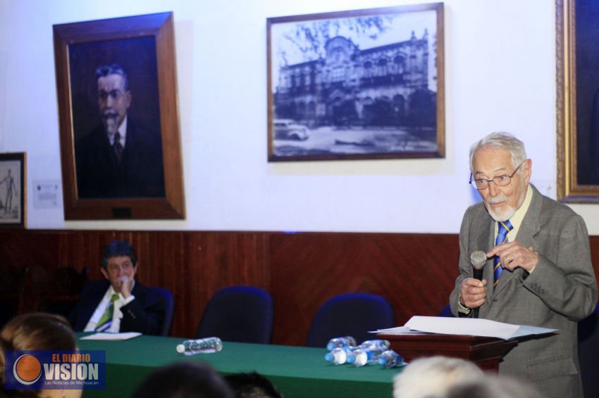 Los científicos en México son una especie en peligro de extinción: Ruy Pérez Tamayo