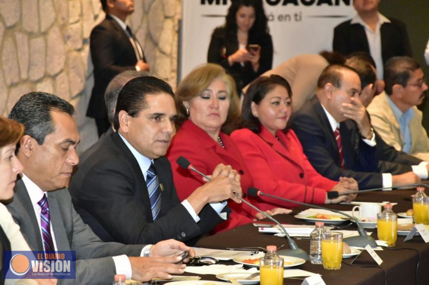 La transparencia y rendición de cuentas, debe ser nuestro distintivo: Silvano Aureoles