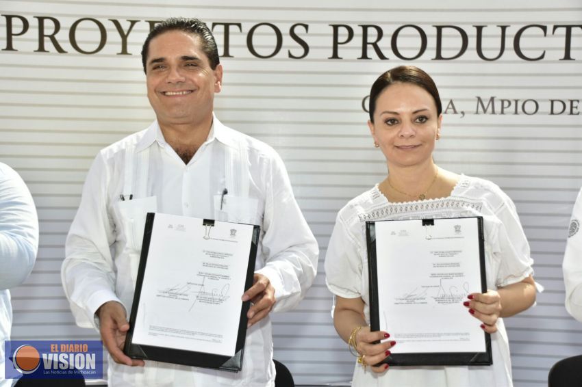 Firman Silvano Aureoles y CDI acuerdo por 267 mdp para pueblos originarios de Michoacán