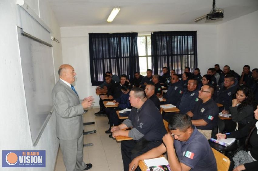 60 nuevos policías turísticos, listos para la Semana Santa