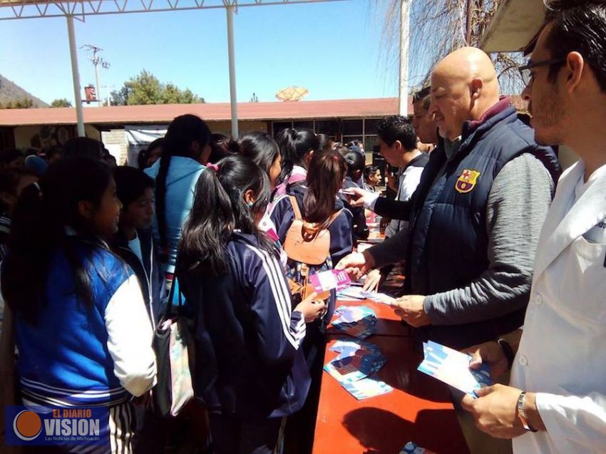 CEDH y Ayuntamiento de Pátzcuaro unen esfuerza en favor de los derechos de los jóvenes