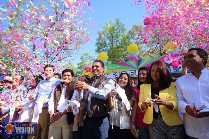 Todo un éxito 41 edición de la tradicional Kermés del DIF Michoacán