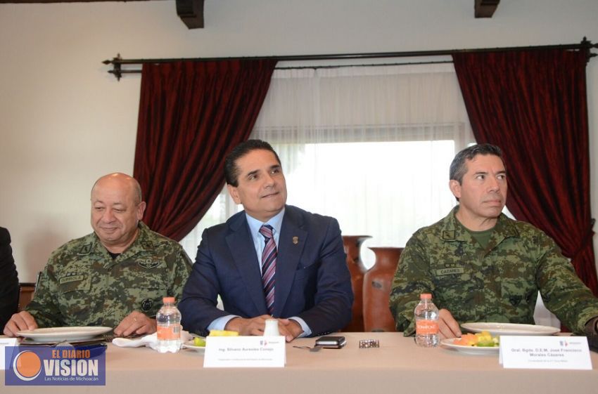 Revisa Gobernador tareas conjuntas por la seguridad de Michoacán