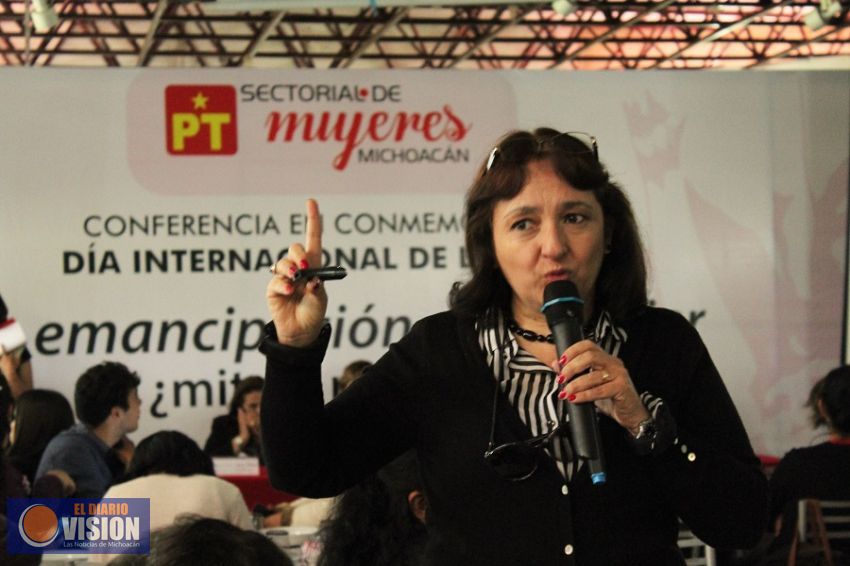 Realiza PT conferencia para 500 mujeres de varios municipios