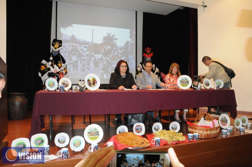 Invita Pajacuarán a vivir sus tradiciones de Semana Santa