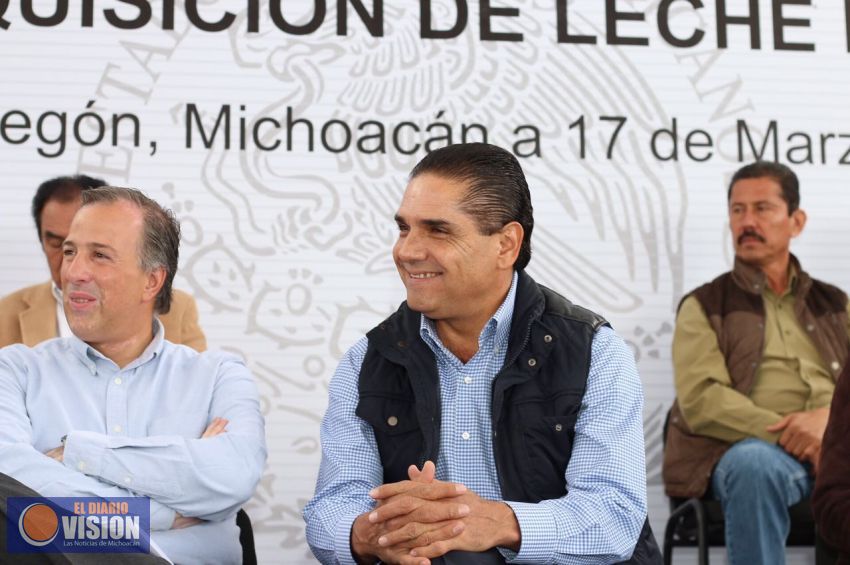 Anuncian 10 acciones para la Transparencia y Justicia Social en la adquisición de leche nacional 