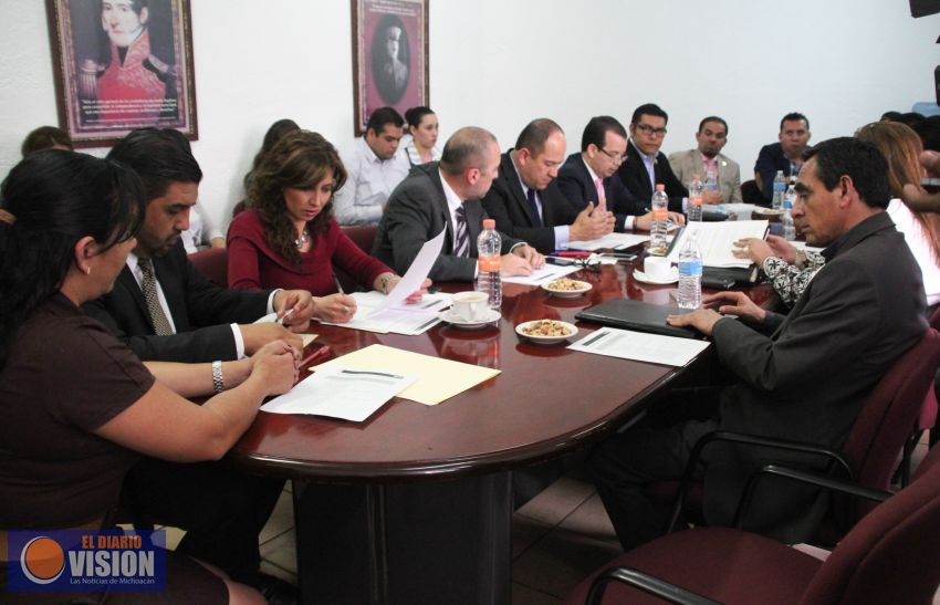 Instala IEM Comisión de Reforma Electoral