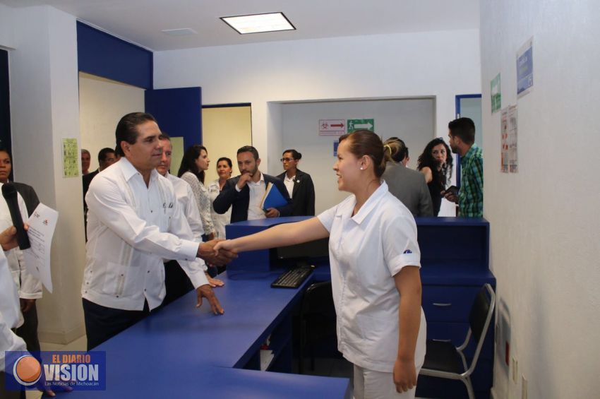 Fortalece Gobernador Hospital Integral 