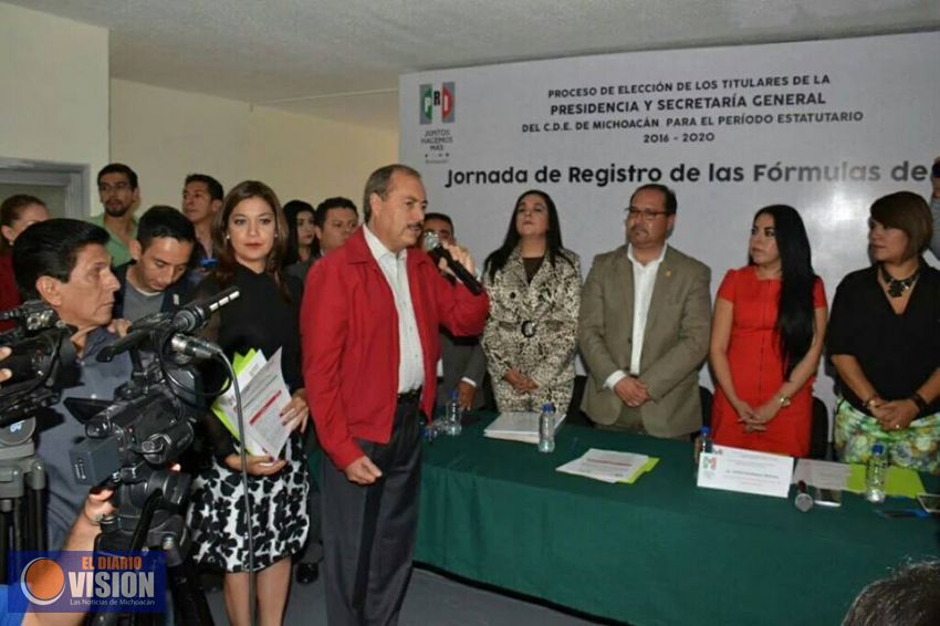 Se registró única formula de Víctor Silva para encabezar la dirigencia del PRI