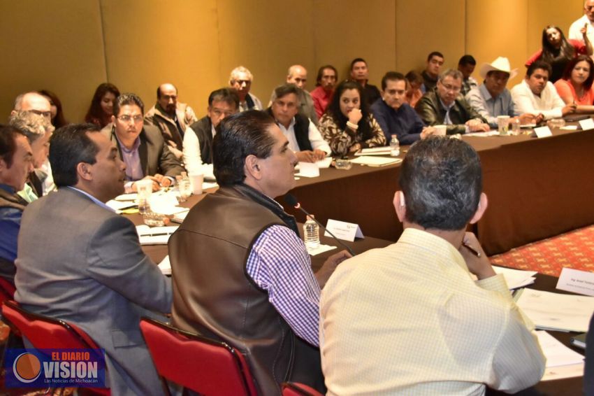 Junto con organizaciones campesinas es posible el desarrollo del campo michoacano: Silvano Aureoles
