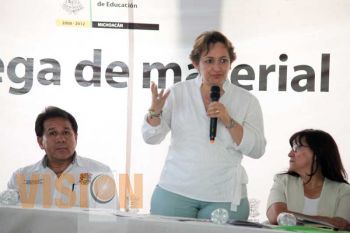 No se puede ganar por fuerza lo que no se obtiene en razón y en derecho